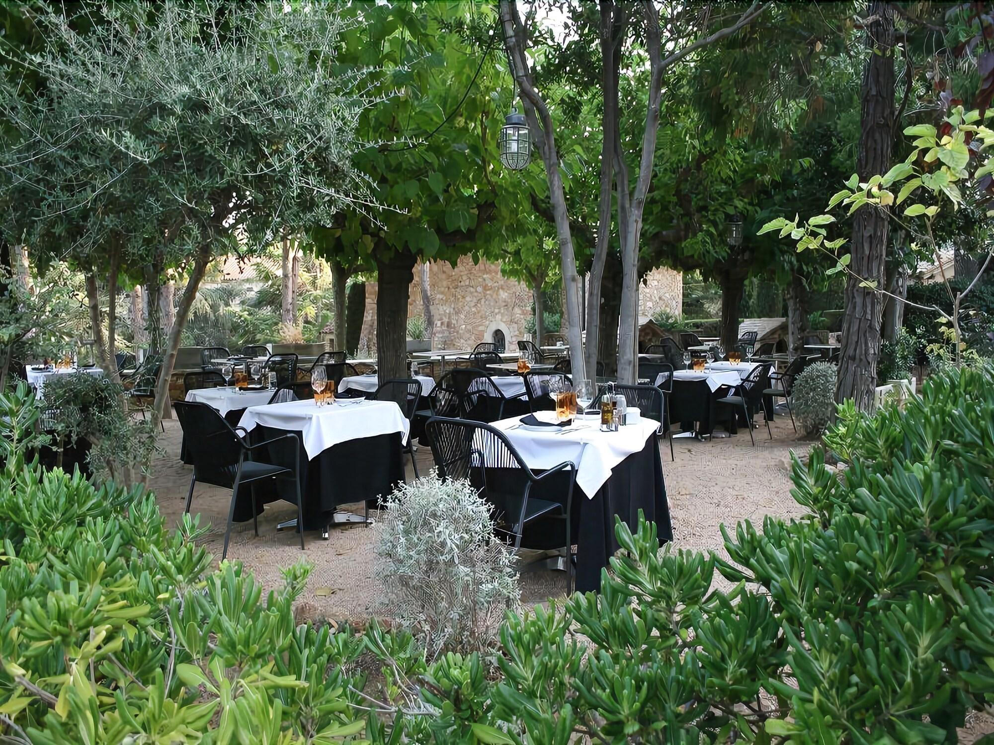 Aatu - Adults Only Hotel 4*