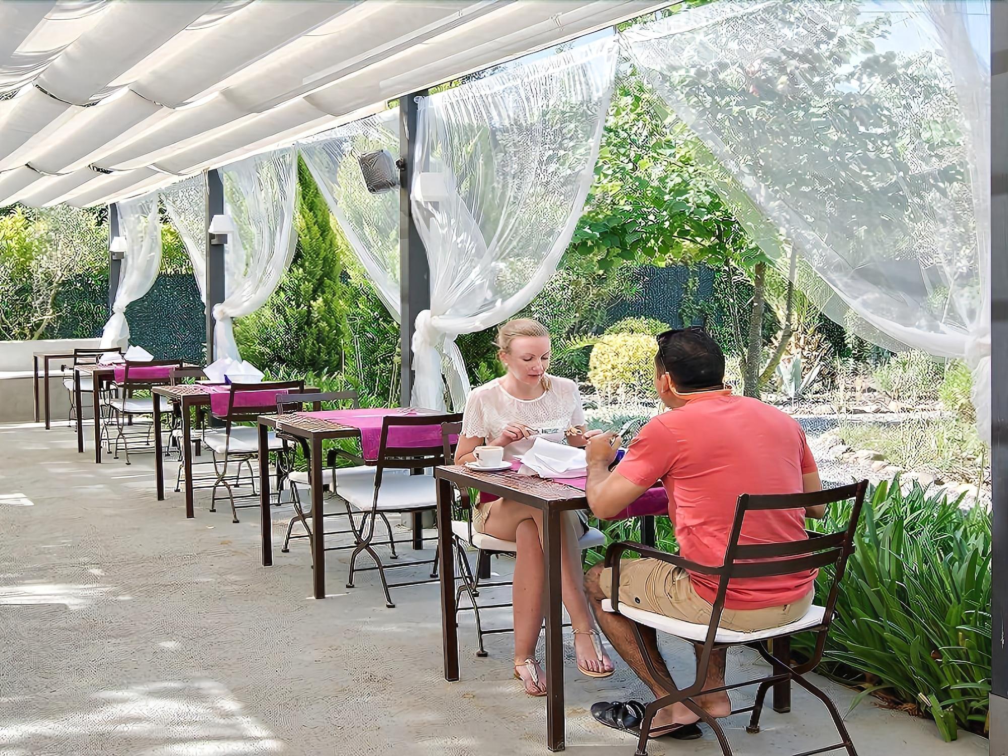 Aatu - Adults Only Hotel 4*